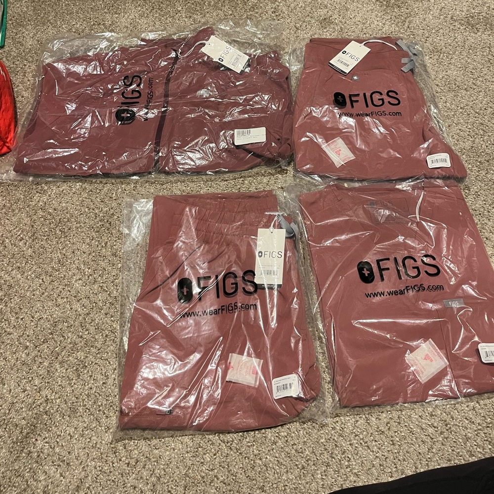 Figs mauve set nwt (s yola, s Catarina, s Zamora, 
S Sydney jacket)